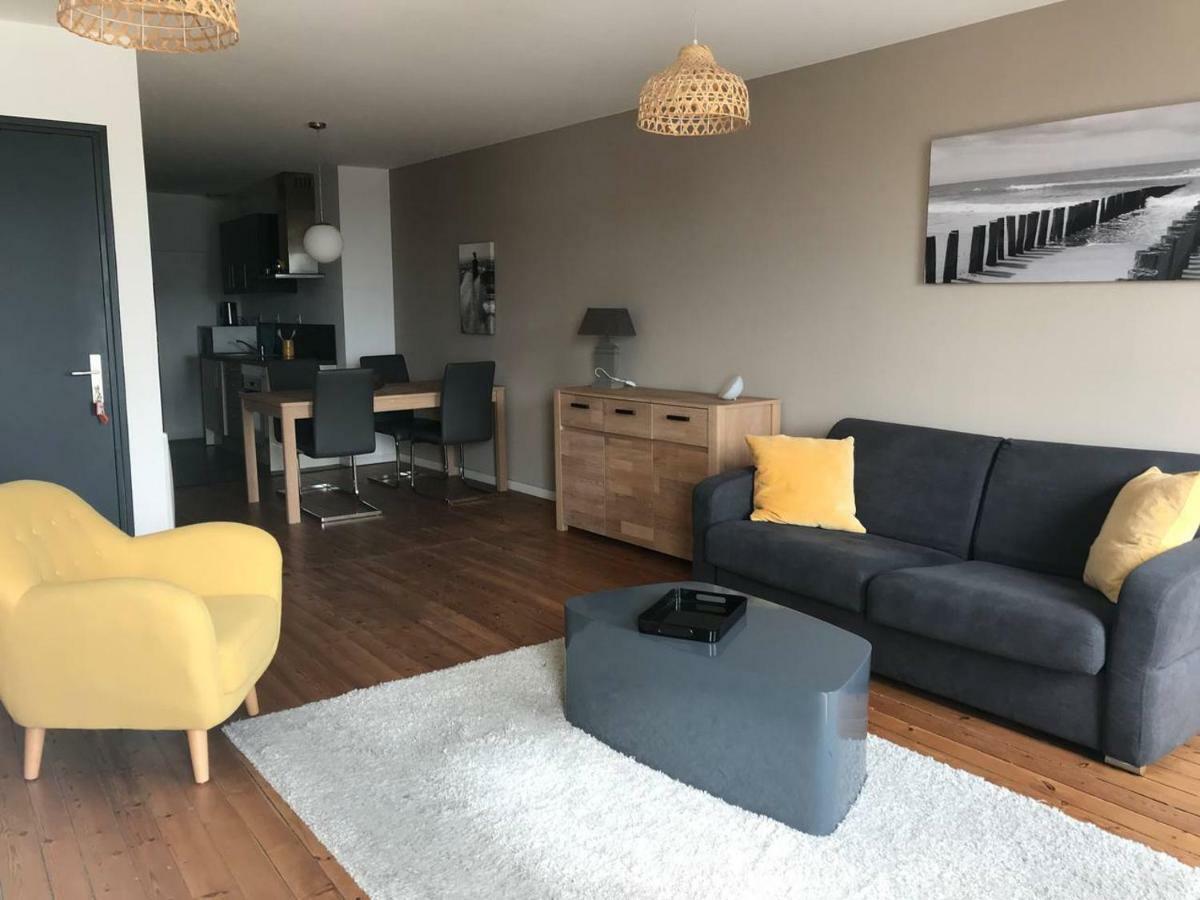60 Rue Du Port Hotell Granville Exteriör bild