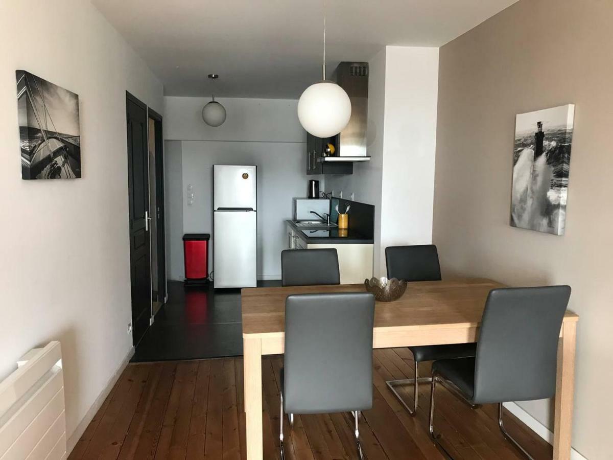 60 Rue Du Port Hotell Granville Exteriör bild
